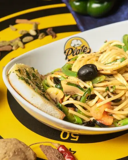 Photo chicken dish with pasta